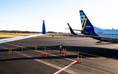 Campaign Against an Airline That Flies Deportees Sets Off a Legal Fight